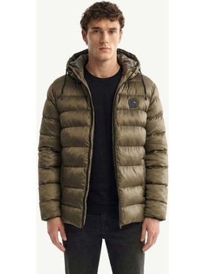 D1fference İçi Astarlı Cepli Kapüşonlu Jel Elyaflı Su ve Rügar Geçirmez Erkek Kışlık Mont