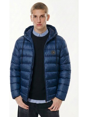 D1fference İçi Astarlı Cepli Kapüşonlu Jel Elyaflı Su ve Rügar Geçirmez Erkek Kışlık Mont