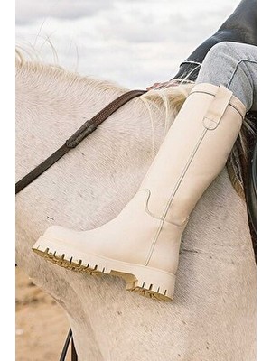 Sovrana Bej Gerçek Deri Uzun Çizme Kadın İçin Rahat Taban ve Şık Tasarım