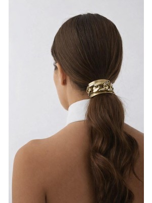 Zincir Detaylı Metal Aksesuarlı Lastik Toka