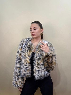 A.T.Kıds-Women Kadın Leopar Desenli Suni Kürk Ceket – Yumuşak Dokulu, Oversize Kürk Ceket