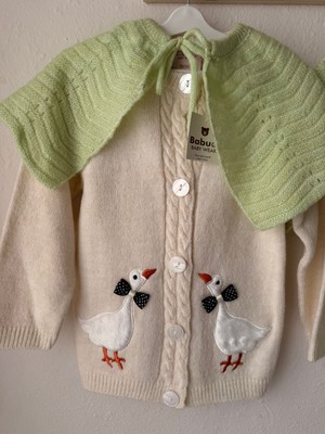 Babudi Kız Bebek Ördek Nakışlı Triko Hırka & Pelerinli Takım – Yeşil