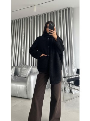 Libreprive Atkılı Astarlı Kadın Peluş Ceket – Düğmeli, Cepli, Oversize Kışlık Üst Mont