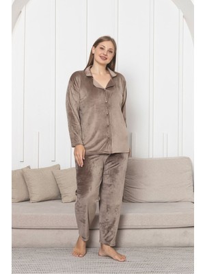 Asel Büyük Beden Boydan Düğmeli Kadife Pijama Takımı