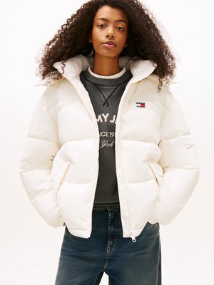 Tommy Hilfiger Tjw Büyük Beden Kapüşonlu Bayraklı Şişme Kadın Beyaz Mont DW0DW22041YBH