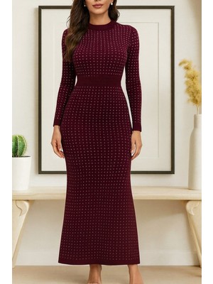 Kadın Uzun Kollu Bisiklet Yaka Taşlı Midi Kadife Elbise