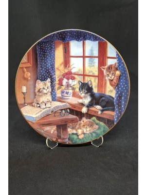 Kahla Nurantik Pencere Pervazı Kedileri Duvar Tabağı Kırmızı 19 cm