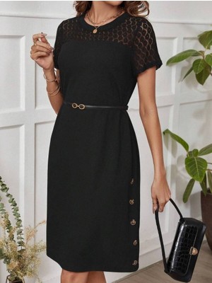 Kadın Kısa Kollu Bisiklet Yaka Dantel Detaylı Düğmeli Modal Elbise