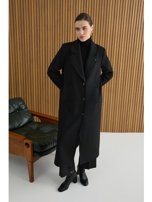 Aker Siyah Kup Detaylı Kaban