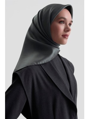23 Armine Jakar Ipek Eşarp 2001D
