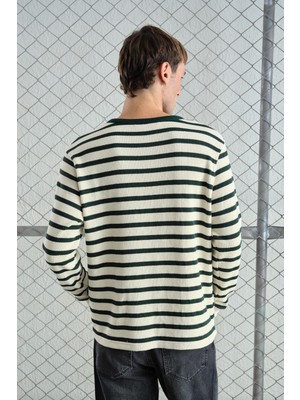 Giesto Kalın Çizgili Yarım Patlı Yeşil T-Shırt