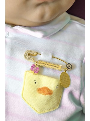 Papatya Silver Annesinin Bitanesi Yazılı Kız Bebek Iğnesi 14 Ayar Altın Kaplama 925 Ayar Gümüş Bebek