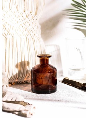 Modern Amber Renkli Silindir Vazo, Şık ve Şık 150ML Tasarım
