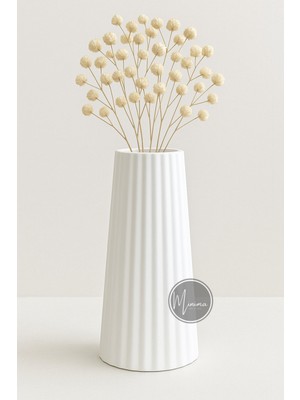 Şık 18 cm Konik Oluklu Dekoratif Vazo, Modern Tasarım