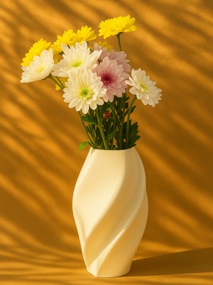 Şık 20 cm Spiral Tasarımlı Modern Dekoratif Vazo, Beyaz