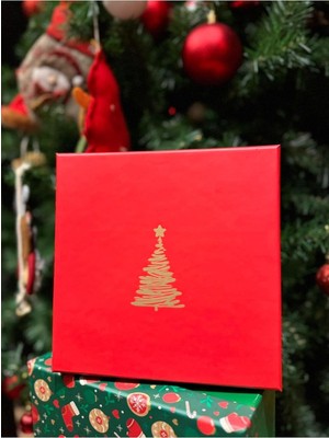 Kolix Özel 20X20 Çam Ağacı Dekoratif Hediye Kutusu Kırmızı