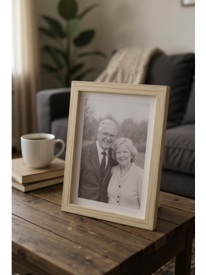 Ahşap Resim Çerçevesi 4'lü Set Halinde 13 x 18 cm Boyutunda