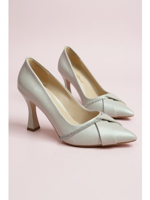 Modayak Zarif Bej  Ince  Topuk Sivri Burun Taşlı Topuklu Ayakkabı