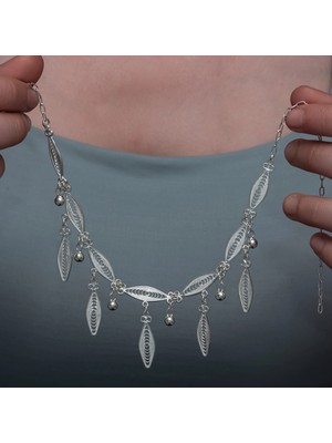 Gümüş Sonsuz Yaprak Telkari Kadın Kolye