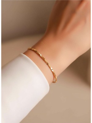 Kuyumcu Nurettin 9 gr (Gram) Elmas Kesim Ajda Bilezik 22 Ayar Altın Yatırımlık Işçiliksiz