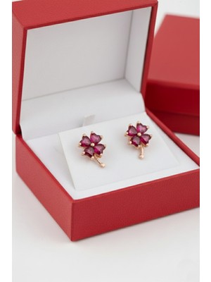 Çekirdek Jewelry 925 Ayar Gümüş Yakut Taşlı Yonca Küpe