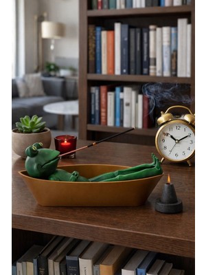 Novatech İnovasyon Kurbağa Figürlü Tütsü Tutucu Ev Dekorasyonu Hediye Alternatifi Masa Üstü Dekoru