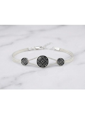 Arvenia Silver Üçlü Geometrik Yıldız Motifli Kazaz Örgü Gümüş Bileklik