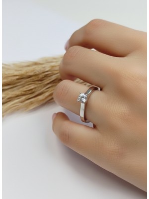 Keskin Gümüş 925 Ayar Gümüş Tek Taş Tasarım Zirkon Taşlı Kadın Evlilik Yüzüğü