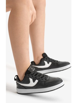 Tonny Black Kadın Siyah Beyaz Termo Taban Şerit Detaylı Bağcıklı Spor Ayakkabı