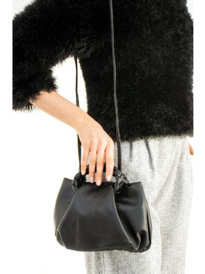 Bayan Omuz Çantası