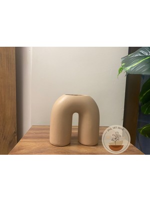 17 cm Seramik Vazo, Şık ve Modern Dekorasyon Ürünü