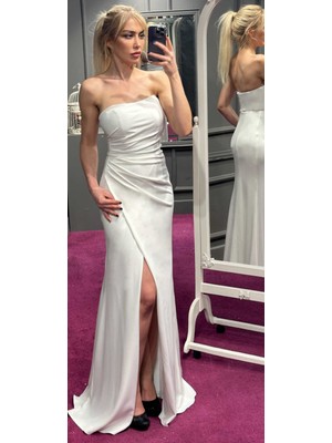 Abiyeniall Beyaz Anvelop Yırtmaçlı Düz Kesim Krep Uzun Abiye Elbise 7324