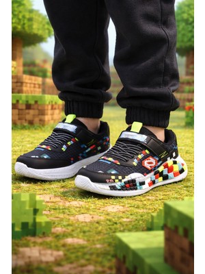 Minibonito Erkek Çocuk Anarok Taban Spor Ayakkabı – Renkli Piksel Desenli, Rahat ve Kaymaz"