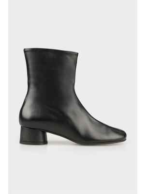 Elle Siyah Deri Kadın Klasik Bot