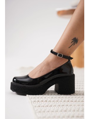 Shoegar Marla Kadın Siyah Rugan Bilekten Baretli Günlük Ayakkabı