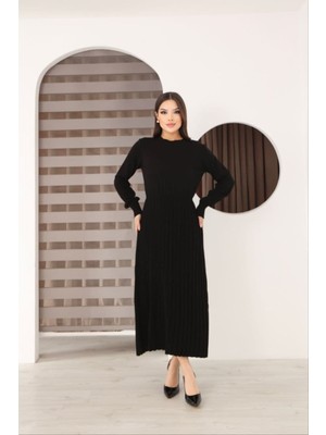 Bel Büzgülü Piliseli Triko Elbise