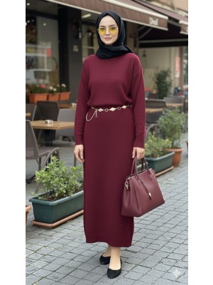 Zarif Dokulu Uzun Triko Elbise