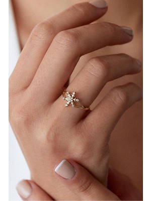 Oroline Kuyumculuk 8 Ayar Kartanesi Desenli Taşlı Kadın Altın Yüzük