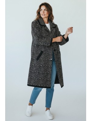 Ece Giyim Kadın Önü Düğmeli Cepli Kalın Triko Hırka