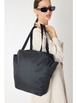 Tonny Black Kadın Siyah Fermuarlı Büyük Boy Kumaş Omuz Çantası