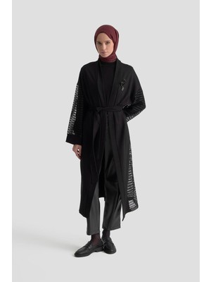 Armine Trend File ve Broş Detaylı Kemerli Uzun Hırka Siyah 25KT561
