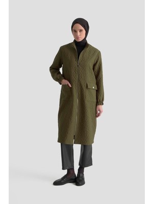 Armine Trend Kabartma Desenli Boydan Fermuarlı Cepli Kapitone Yağ Yeşili 25KT524