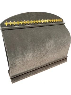 Megass Dekor Bombeli Süet Kumaş Füme Renk 20/24 cm Ayaklı Kancalı Bileklik Sergileme Standı