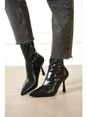 Dabab Shoes Kadın Marya Siyah Kırışık Rugan Streç Cilt Yandan Fermuar Sivri Burun Ince Topuklu Bot