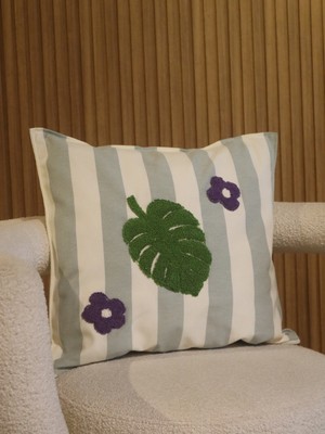 Arcosta El Yapımı Punch Nakışlı Kırlent Kılıfı - Mavi Beyaz Çizgili Monstera (Deve Tabanı) Yaprak Desenli