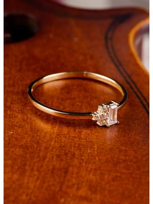 Oroline Kuyumculuk 8 Ayar Şık ve Minimal Kadın Altın Eklem Yüzük