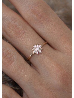 Oroline Kuyumculuk 14 Ayar Çiçek Desenli Altın Kadın Yüzük