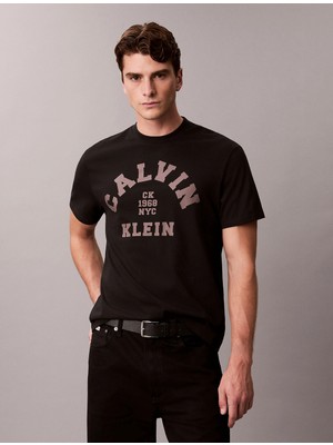 Calvin Klein Kısa Kollu 20S Ln Calvin College Grafik Baskılı Erkek Siyah T-Shirt LV04RE810G-UB1