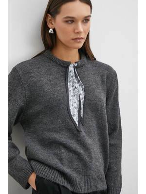 Never More Fularlı Uzun Kollu Kazak Gri