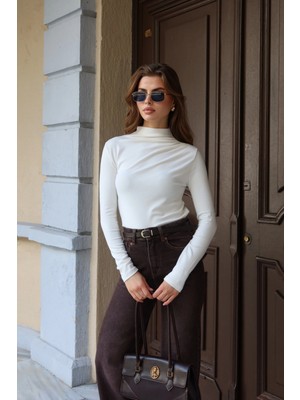 Never More Omzu Pileli Boğazlı Bluz Beyaz